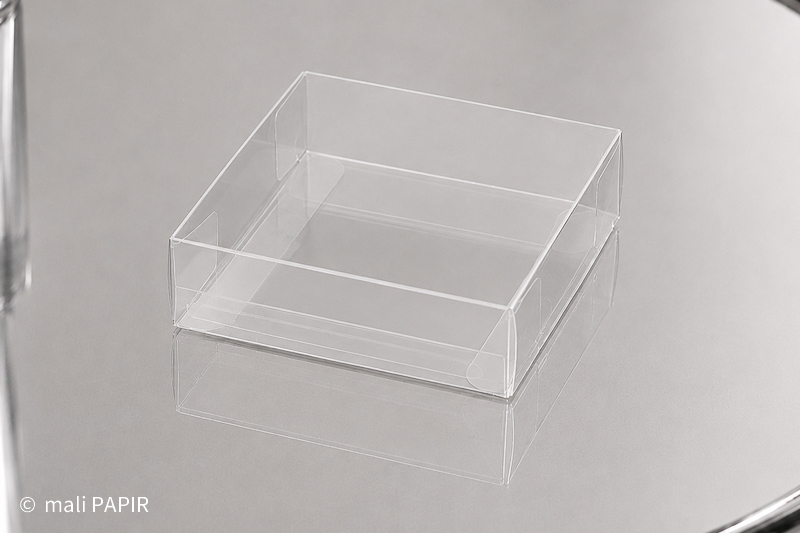 Z4 – PVC kutijica 8X8X3cm